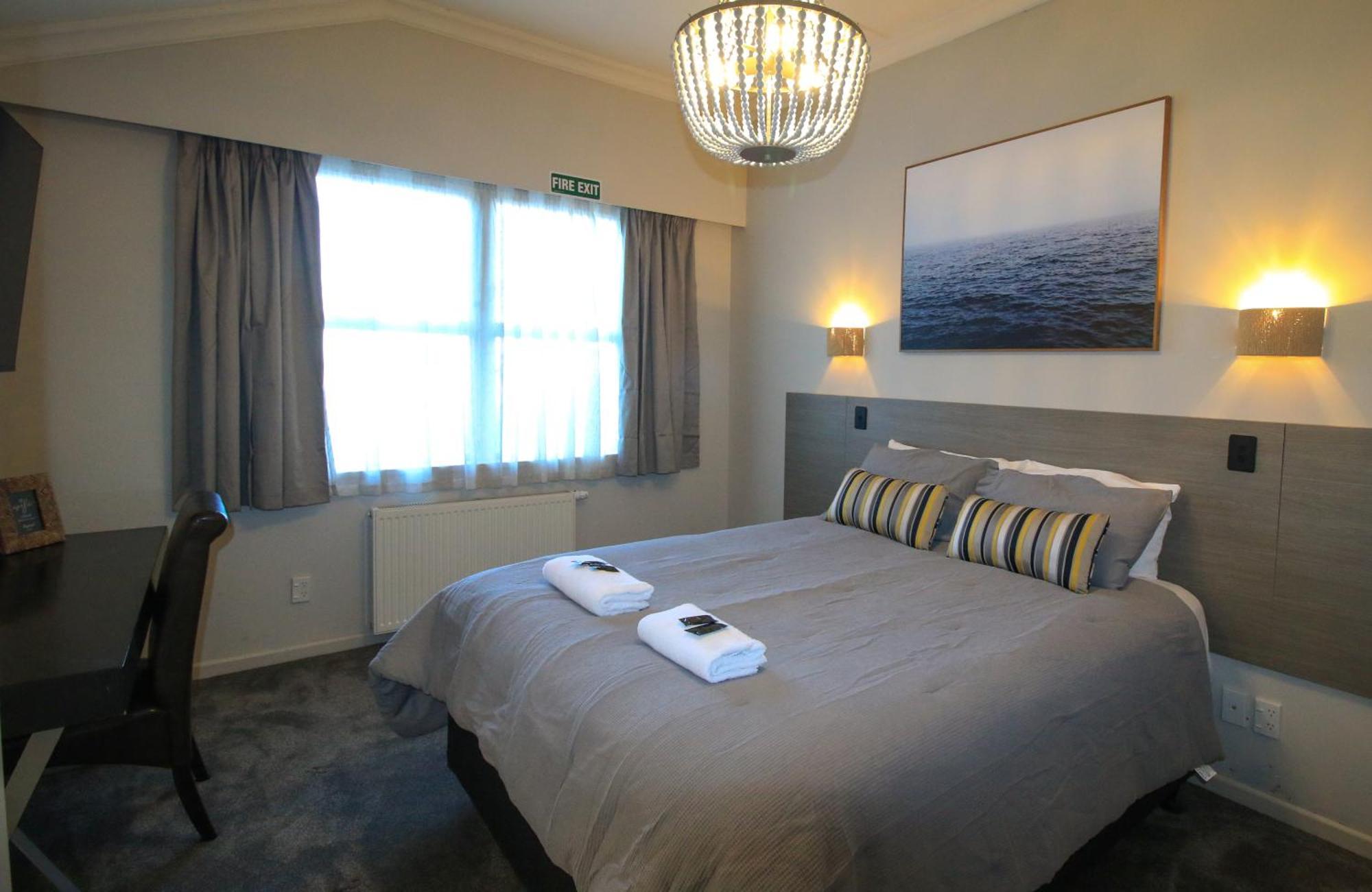 Whitehouse Hotel อินเวอร์คาร์กิลล์ ภายนอก รูปภาพ